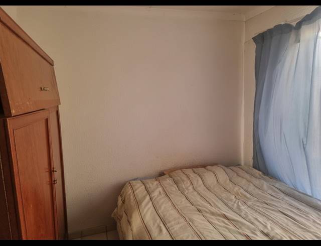 3 BEDROOM HOUSE FOR SALE IN STRETFORD